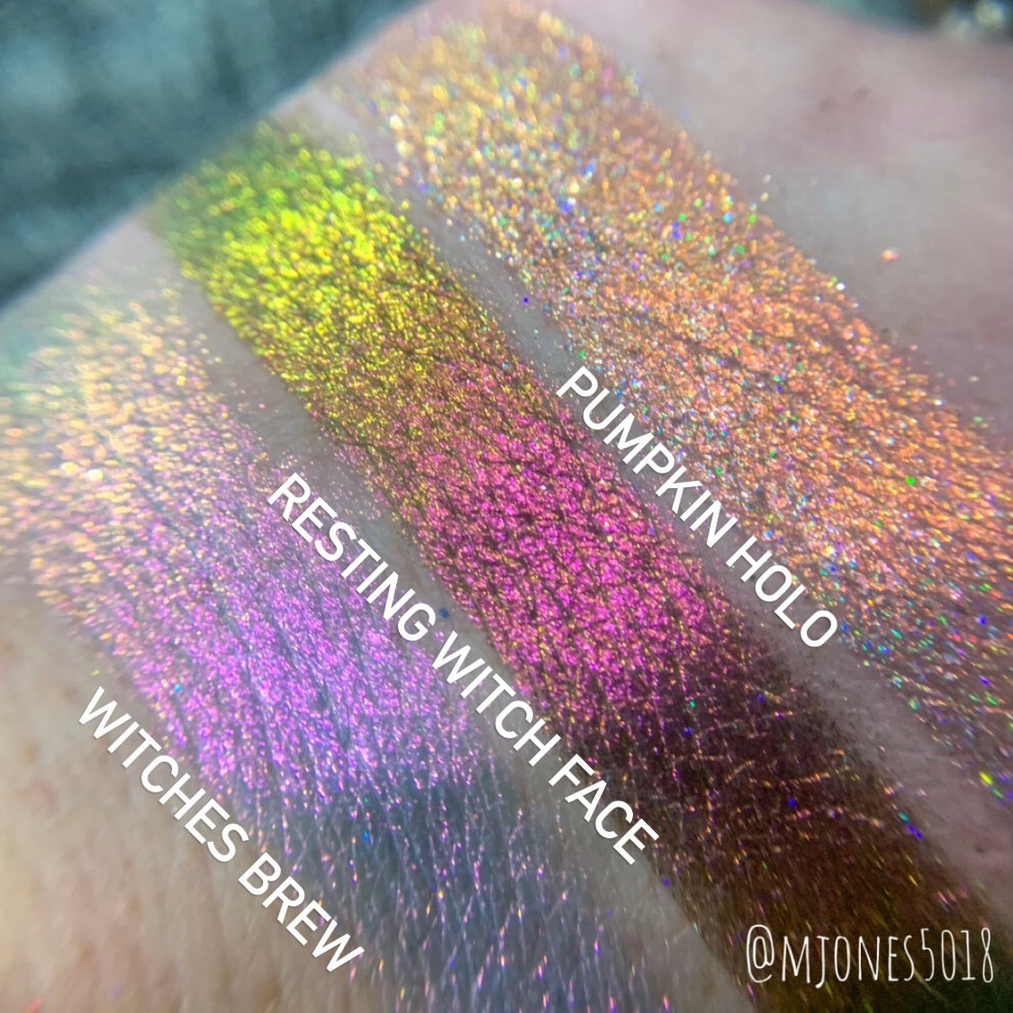 Pumpkin Holo-Chrome Eyeshadow Single