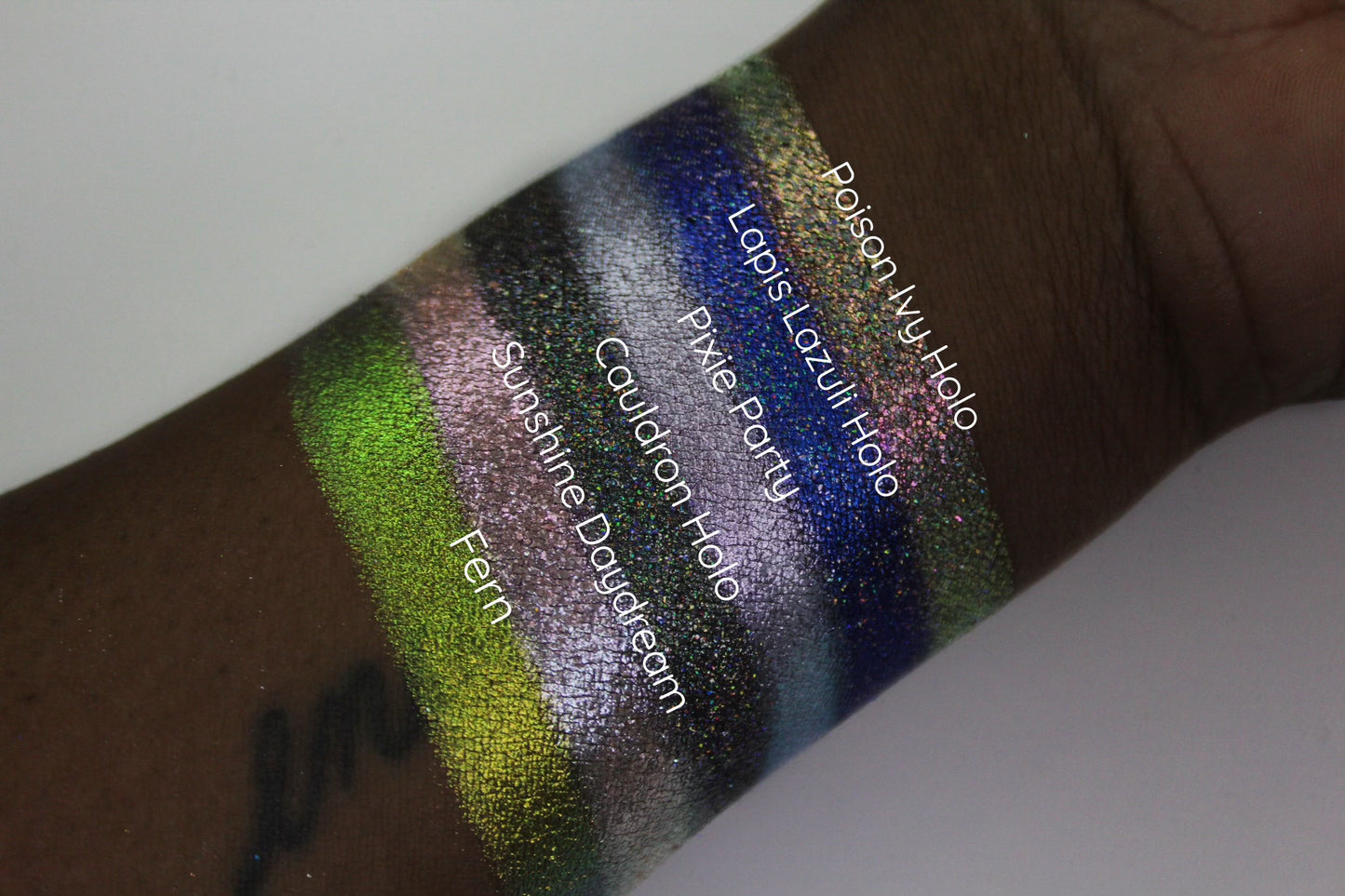 Pixie Party Multi-Chrome Pressed Pigment Single