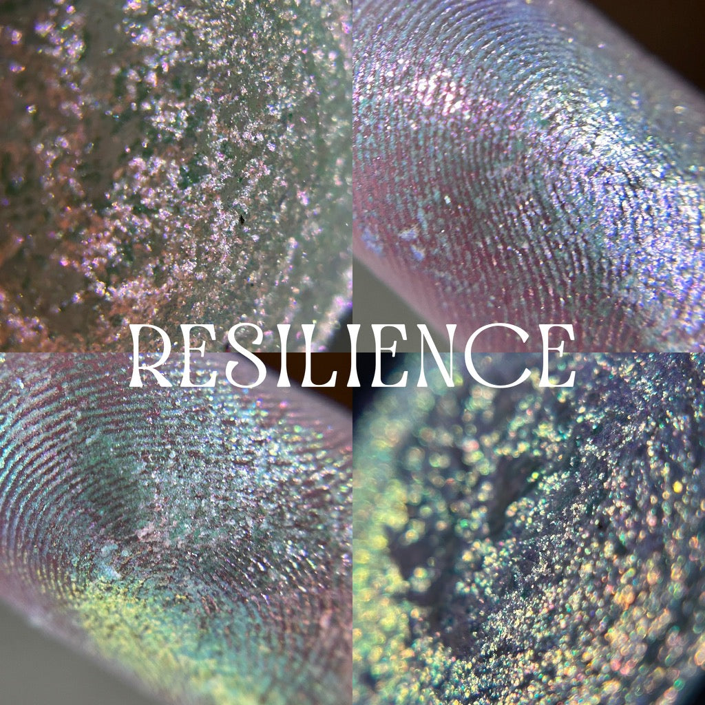 Best Chromes Multi-Chrome Eyeshadow Single- Resilience