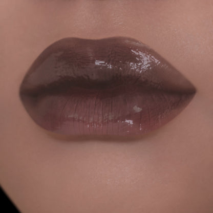 Sheer Veil Lipgloss- Obsidian Honey