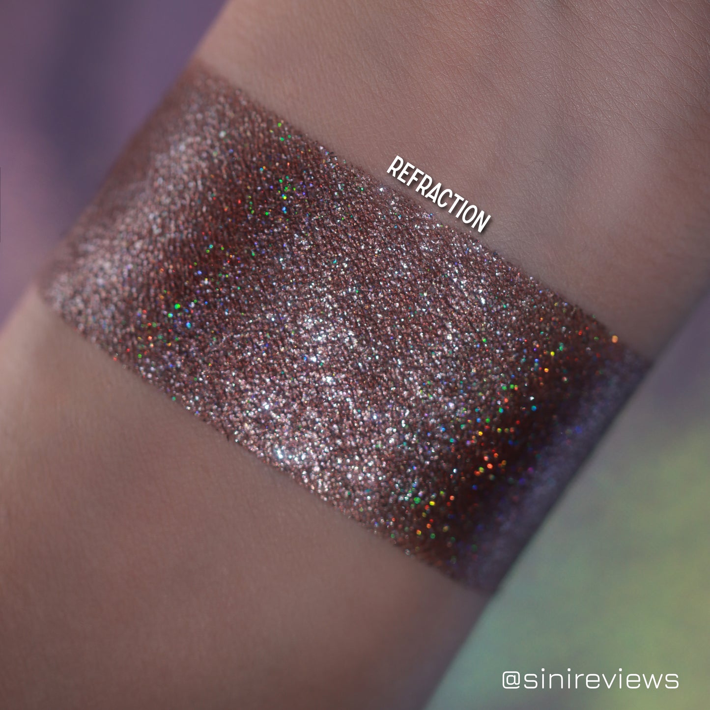 Coalescence x noopur_makeup Pressed Pigment Single- Refraction