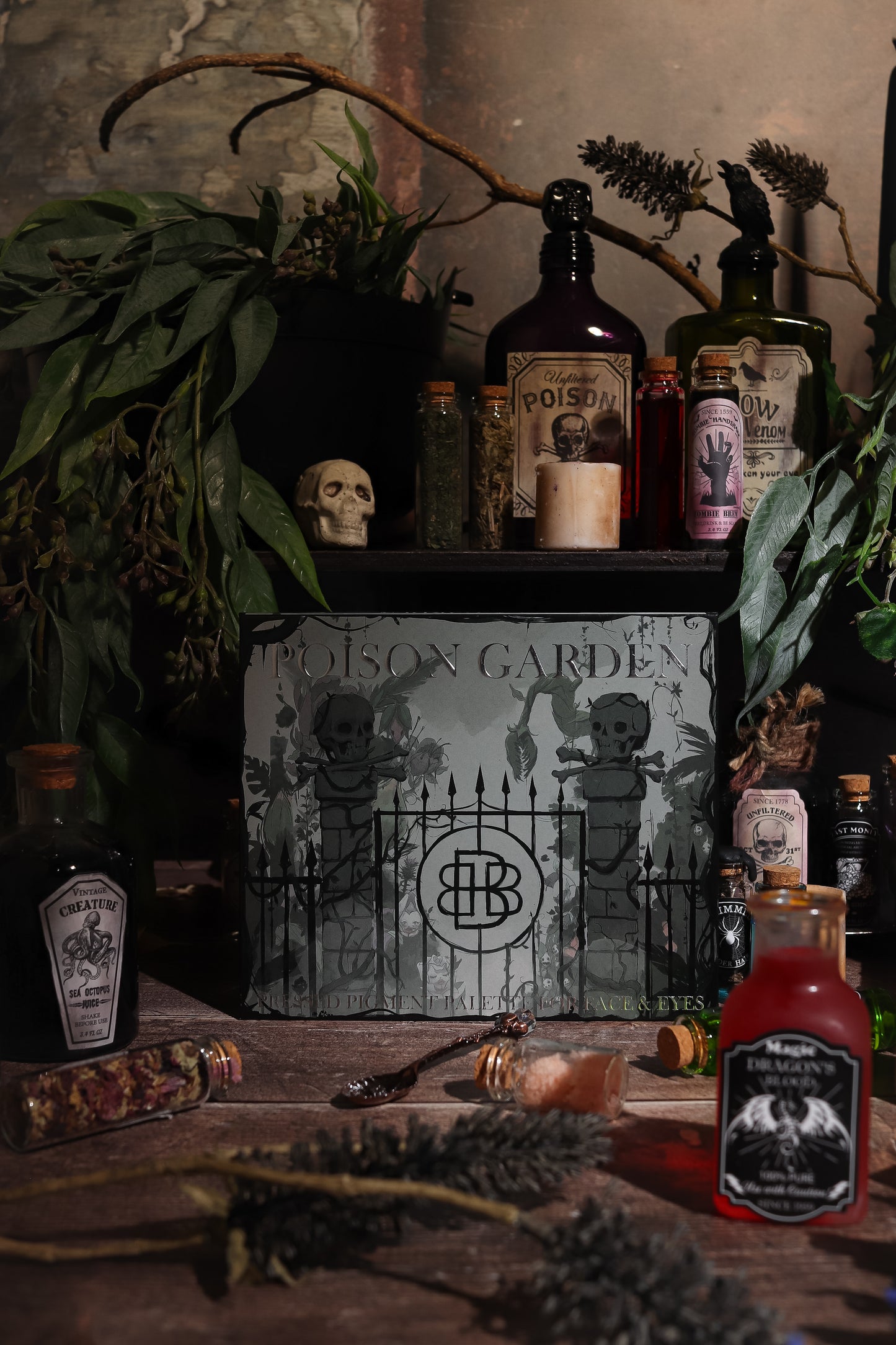 Poison Garden Magnetic Palette