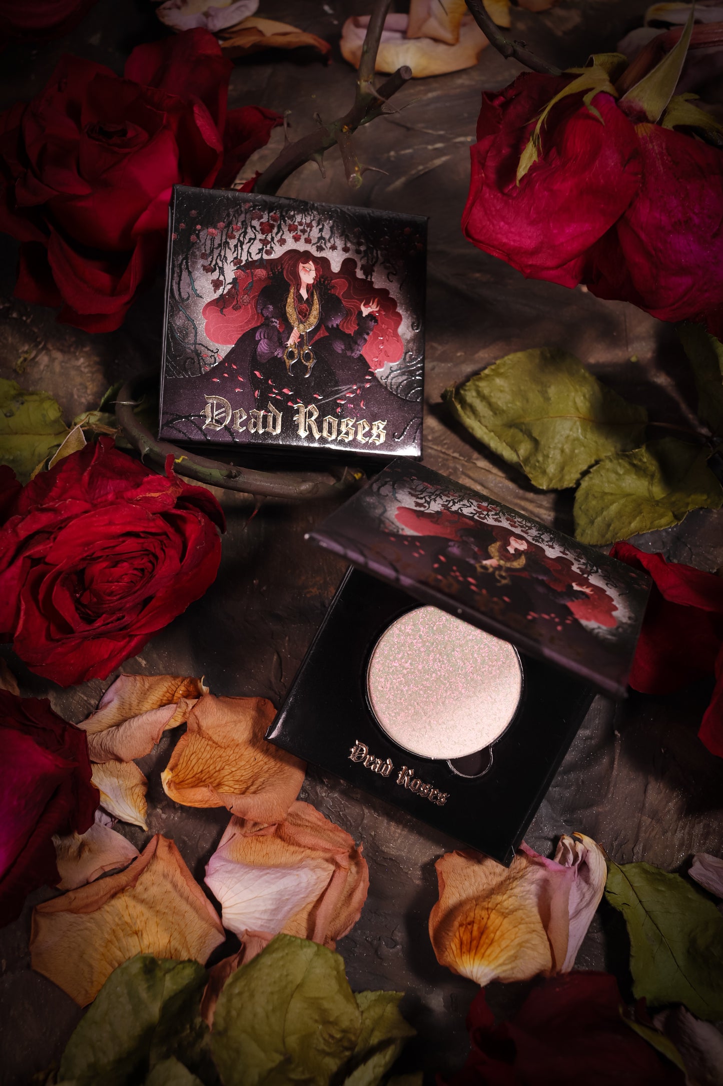 Dead Roses Magnetic Highlighter