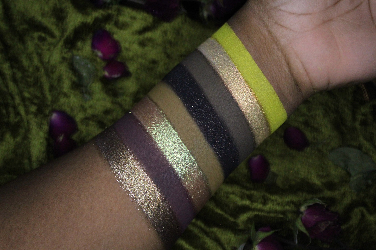 Dead Roses Volume 2 Magnetic Palette