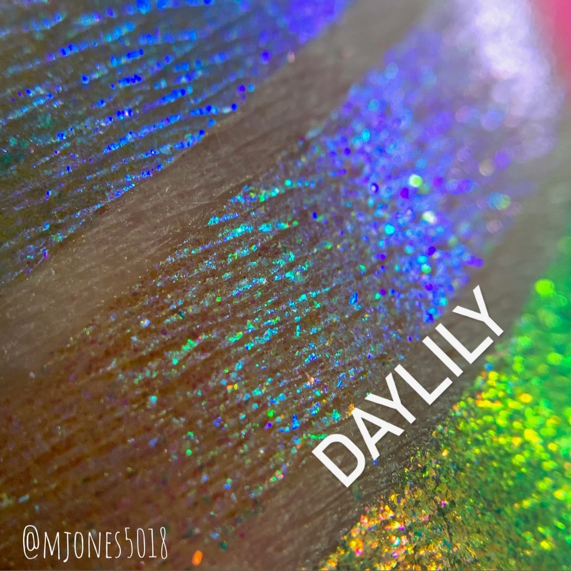 Daylily Multi-Chrome Loose Pigment Eyeshadow