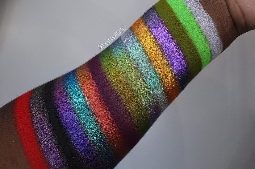 Strange & Unusual Eyeshadow Palette