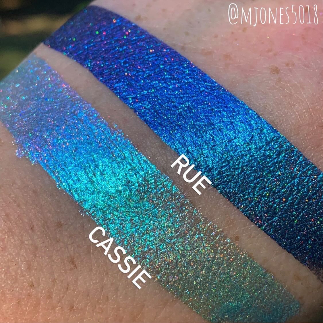 Blue liquid clearance eyeshadow