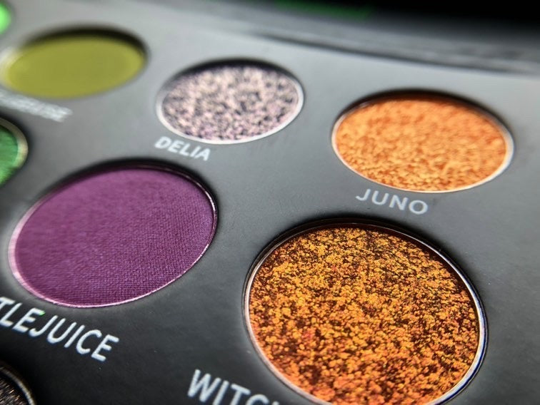 Strange & Unusual Eyeshadow Palette