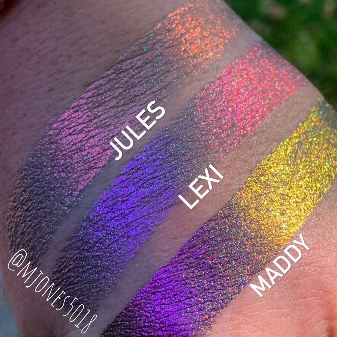 Euphoric Holo Liquid Eyeshadow- Jules